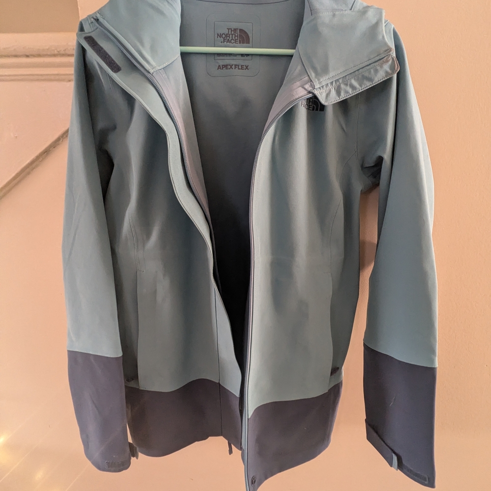 The North Face Apex Flex Jacket in Blue and Gray